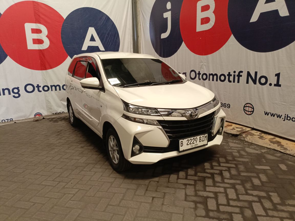 Lelang Mobil Toyota Avanza G Mt Putih Surabaya