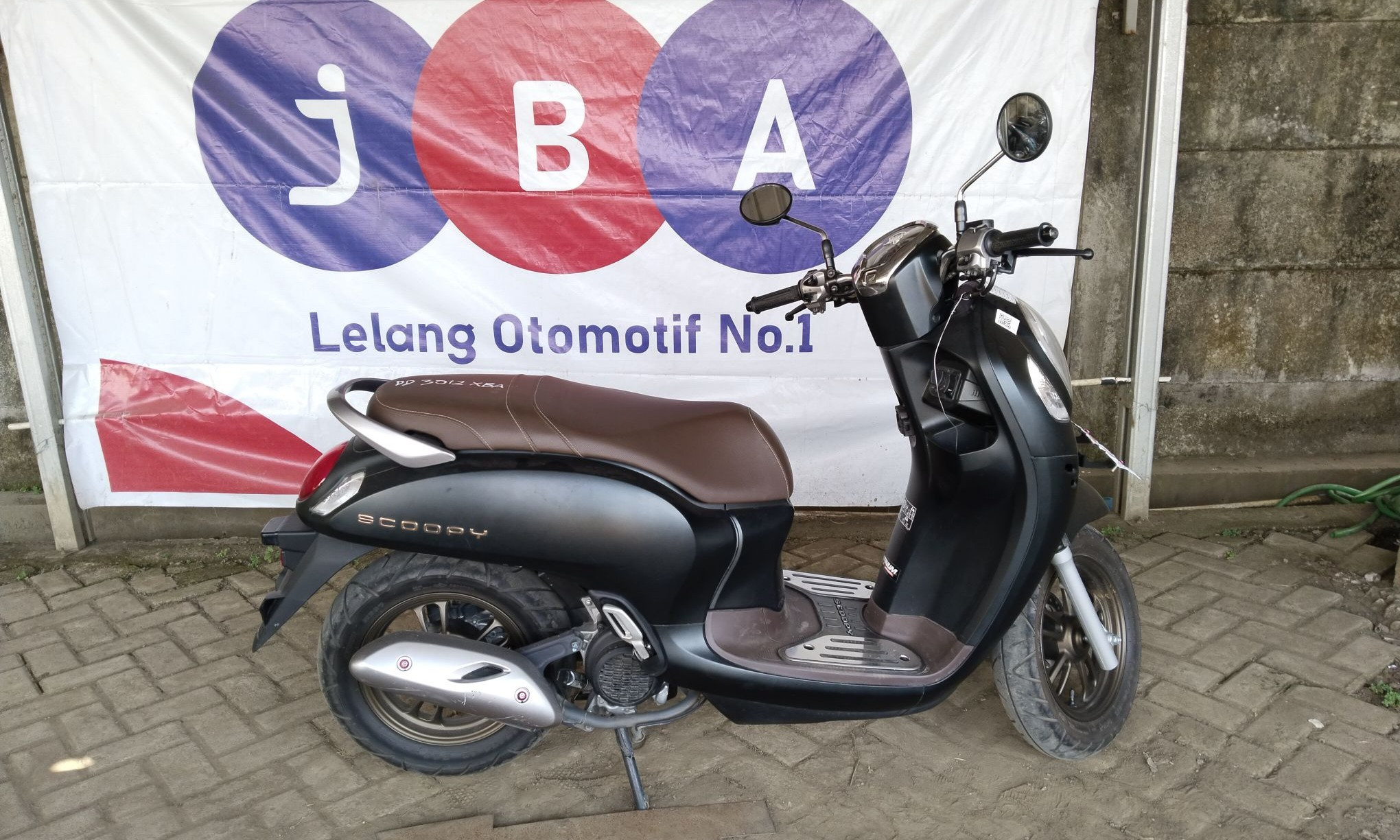 scoopy motorbike