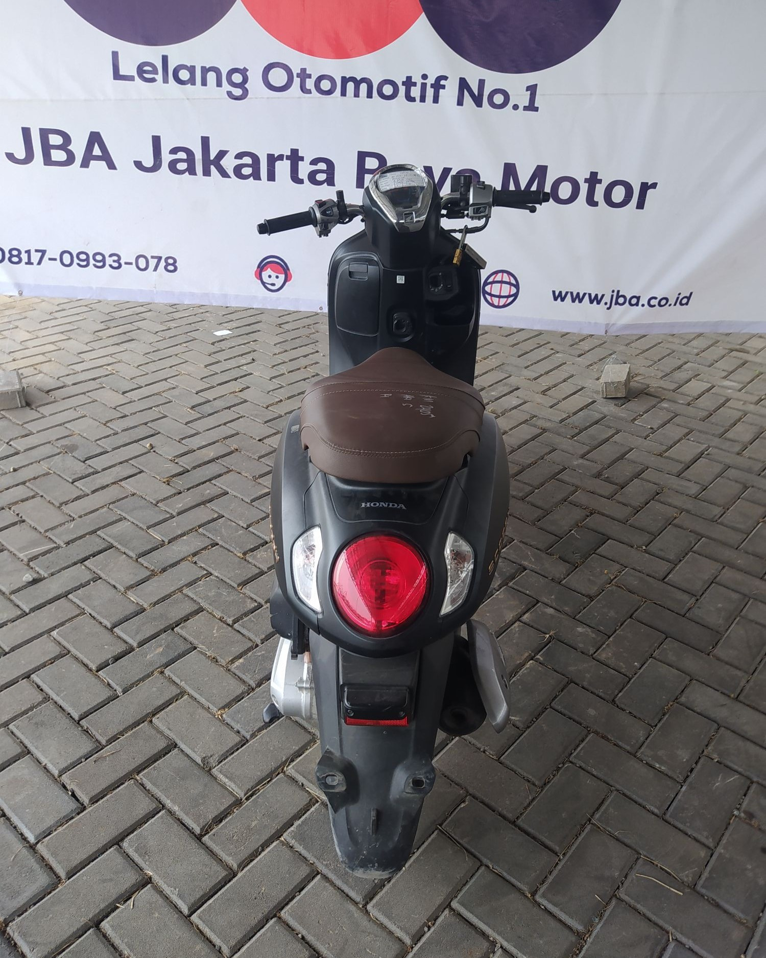 scoopy motorbike