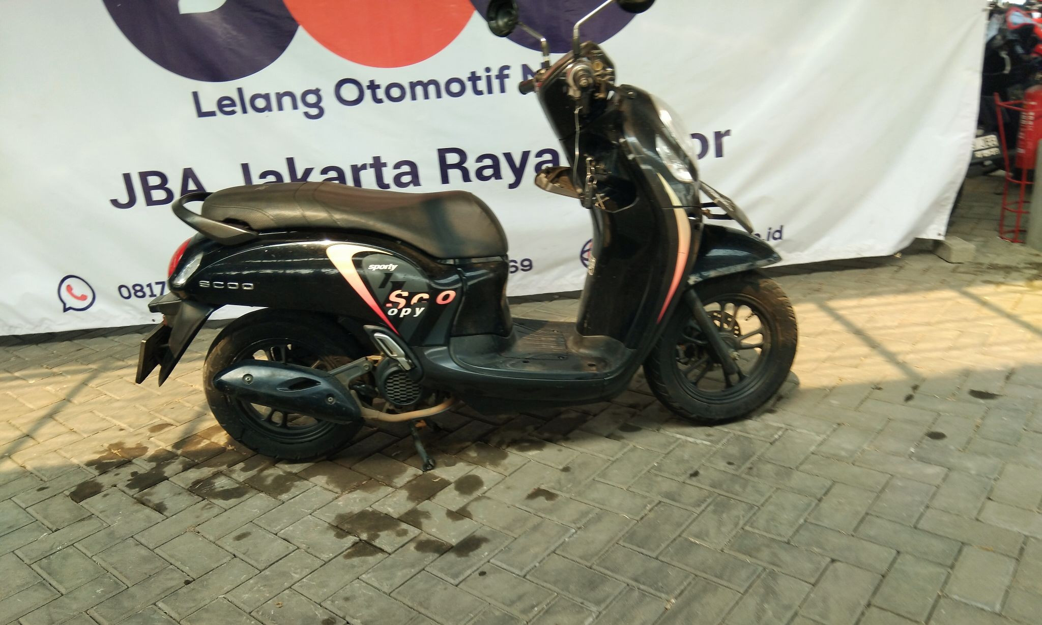 scoopy motorbike