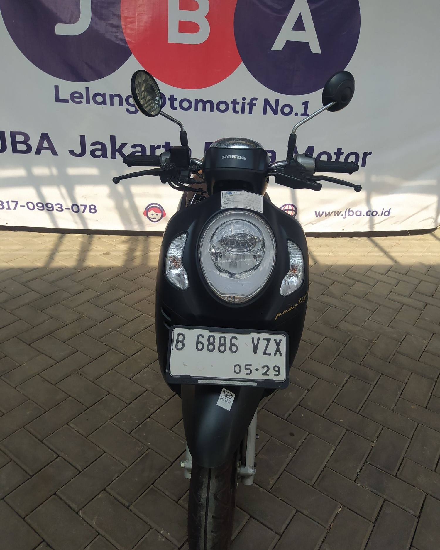 scoopy motorbike