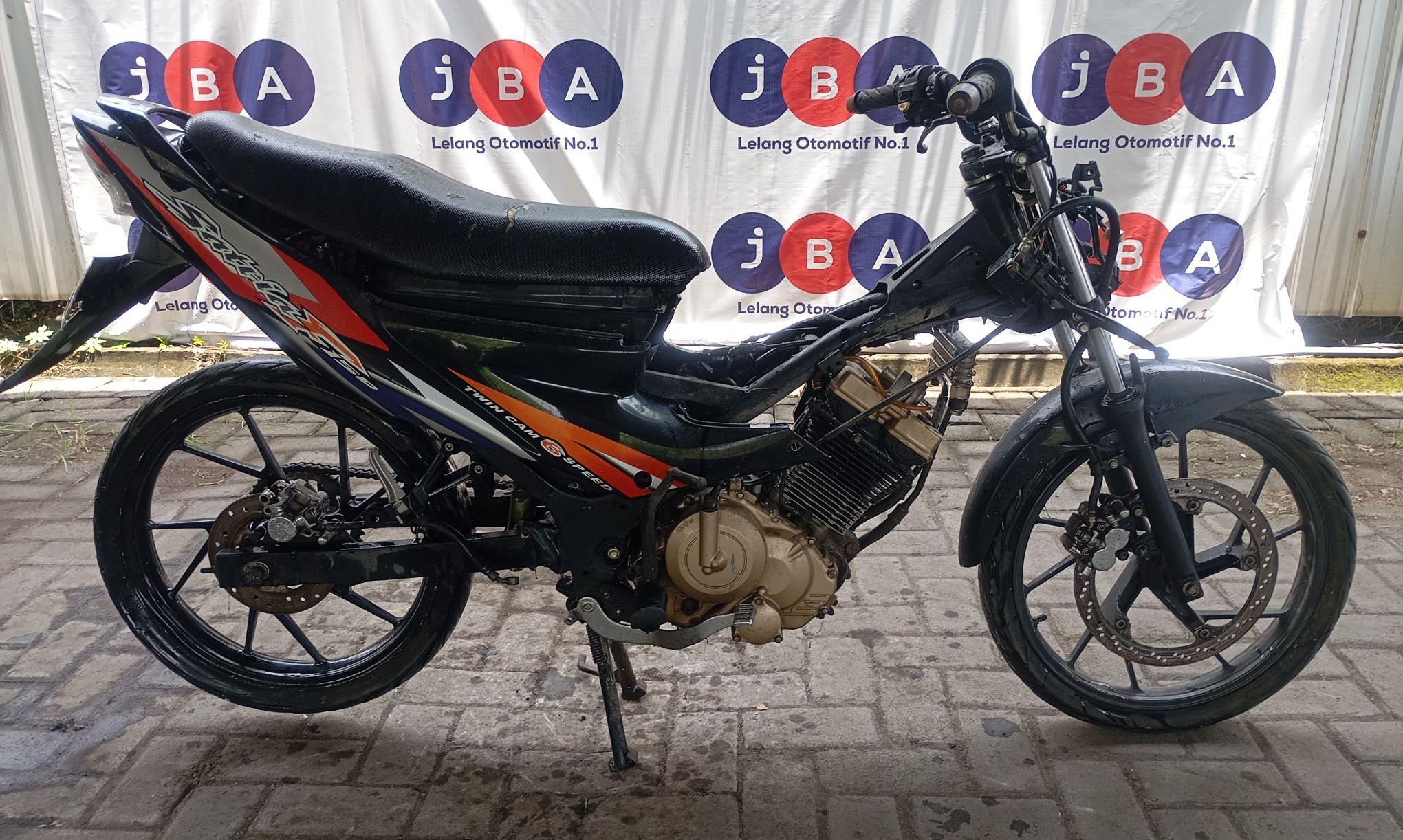 Lelang Motor Suzuki Satria Fu Hitam Semarang