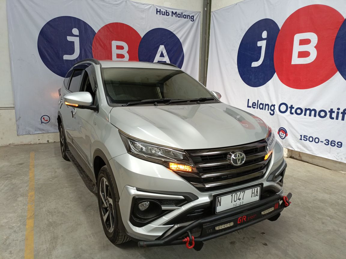 Lelang Mobil Toyota Rush S At Silver Metalik Surabaya