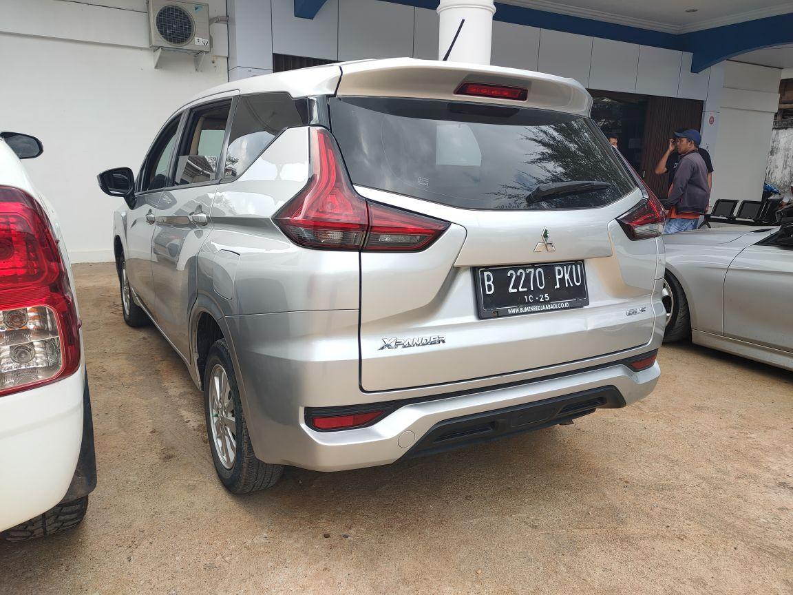 Lelang Mobil Mitsubishi Xpander Gls Mt Silver Metalik Jambi