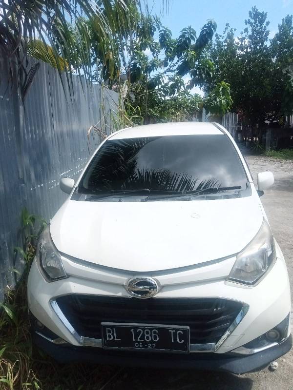 Lelang Mobil Daihatsu Sigra X Mt Putih Jakarta Raya Mobil