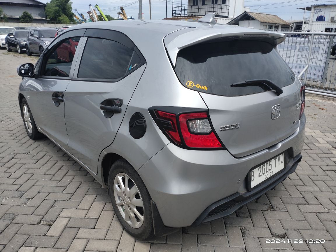 Lelang Mobil Honda Brio Satya Satya E Mt Abu Abu Metalik Jakarta Raya Mobil