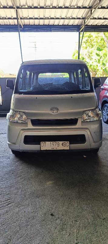 Lelang Mobil Daihatsu Gran Max Minibus Mt Silver Metalik Makassar