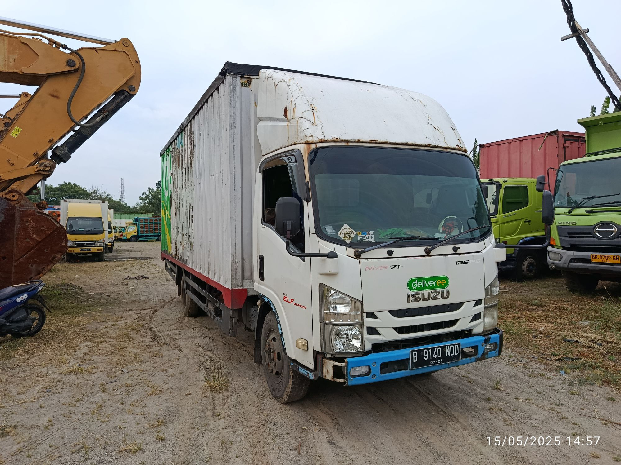 Lelang Mobil ISUZU NMR 71T SDL MT 2016 PUTIH JAKARTA TIPAR